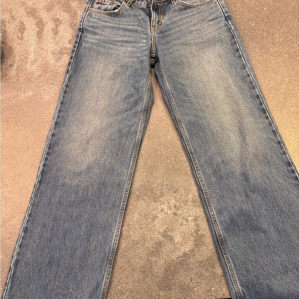 Levi’s Low And Loose Women's Jeans